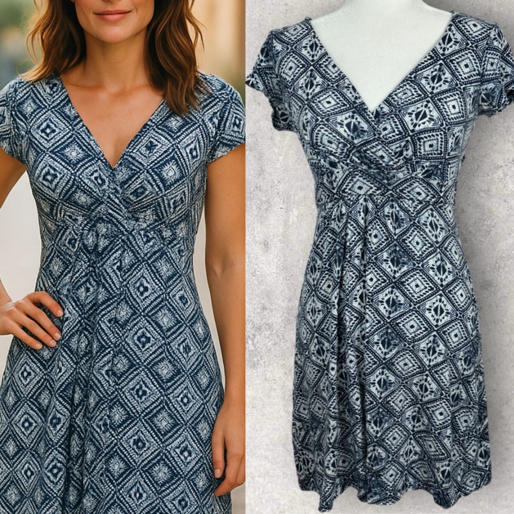 FatFace United Kingdom Blue‎ Printed Short Sleeve Mini Dress Size 6 V-Neck Boho